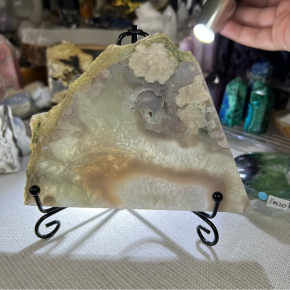 Green quartz flower agate slab - Picture 7 of 8